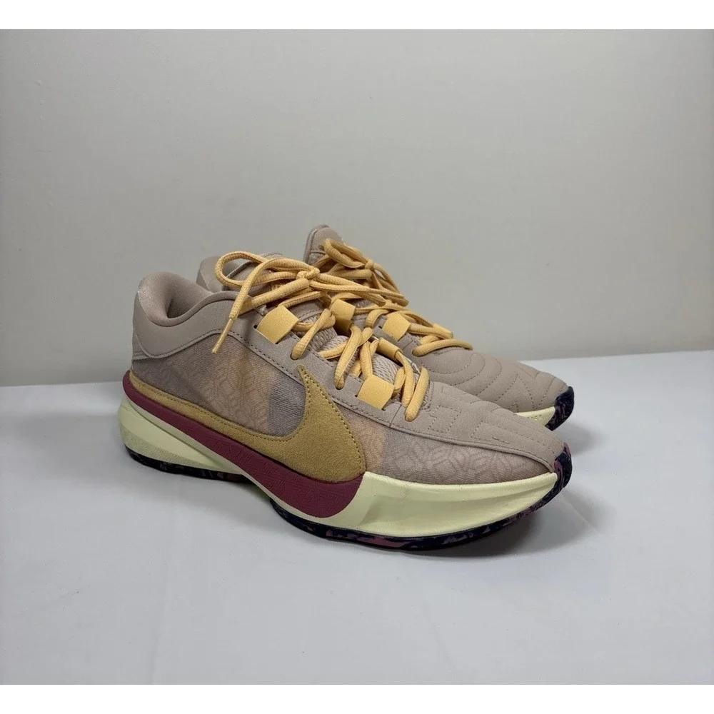 Nike Mens Sz 7 Glannis Antetokounmpo Zoom Freak 5 Fossil Stone Basketball Casual